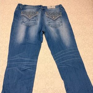 Miss Me Blue Women's Jeans mid rise easy crop 34